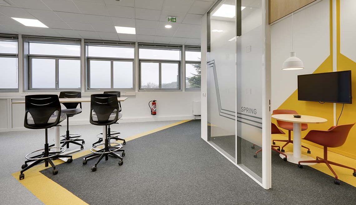 Aménagement Bureau Professionnel - Renault Retail Group – RRG