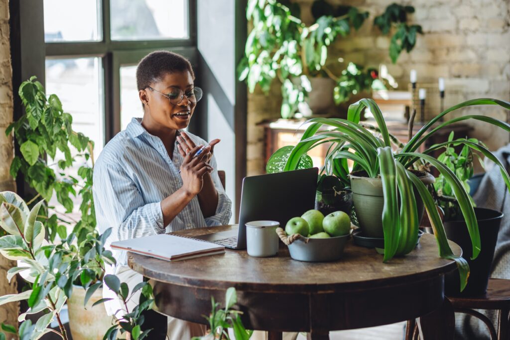 Biophilie au bureau : quand la nature booste la productivité des collaborateurs