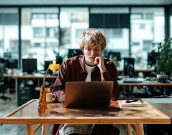 Productivité vs Bien-être : Le Faux Dilemme qui divise les Entreprises ⚖️